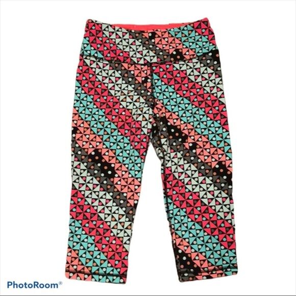 Victoria Secret Knockout Sport Capri Leggings S Colorful Geometrical - Picture 1 of 7